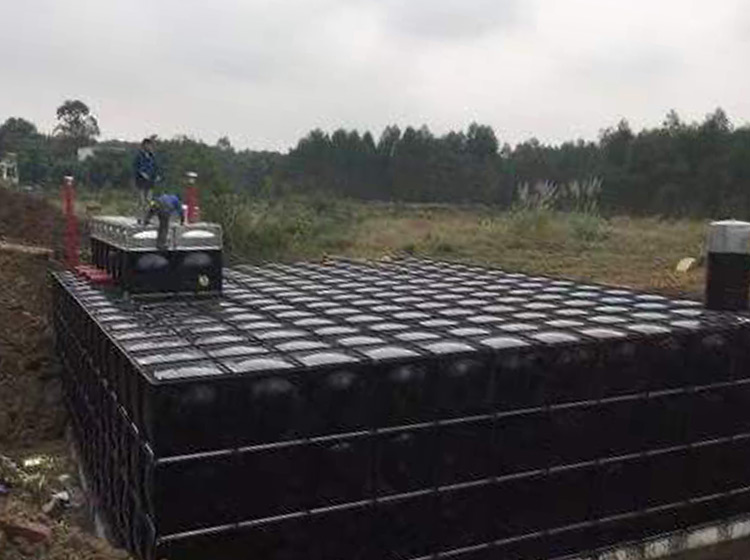新農村地埋式拼接水箱